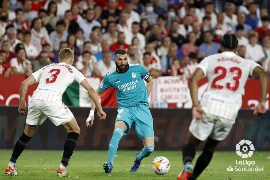 皇马绝杀里昂,卡拉斯科带队取胜 皇马绝杀里昂,卡拉斯科带队取胜