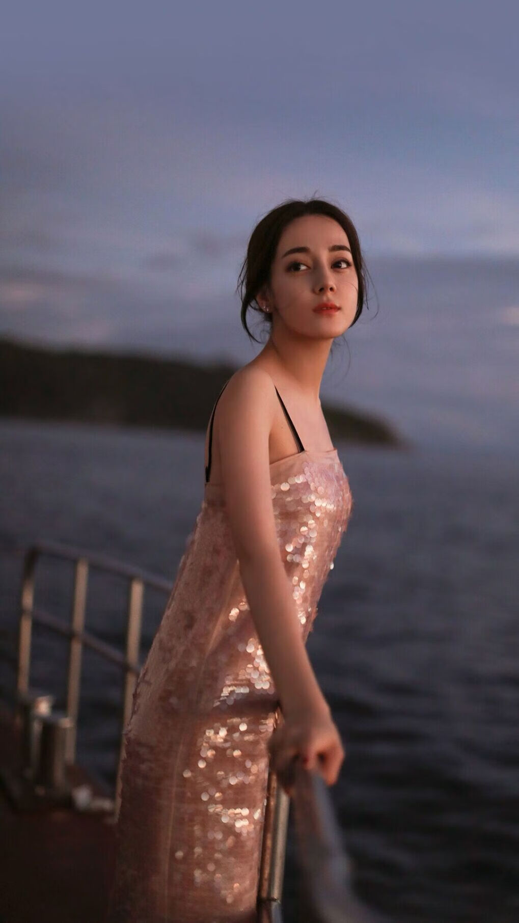 同一秒,地球两端,几内亚的子弹与达拉斯的传球如何诠释人类终极竞技诗篇