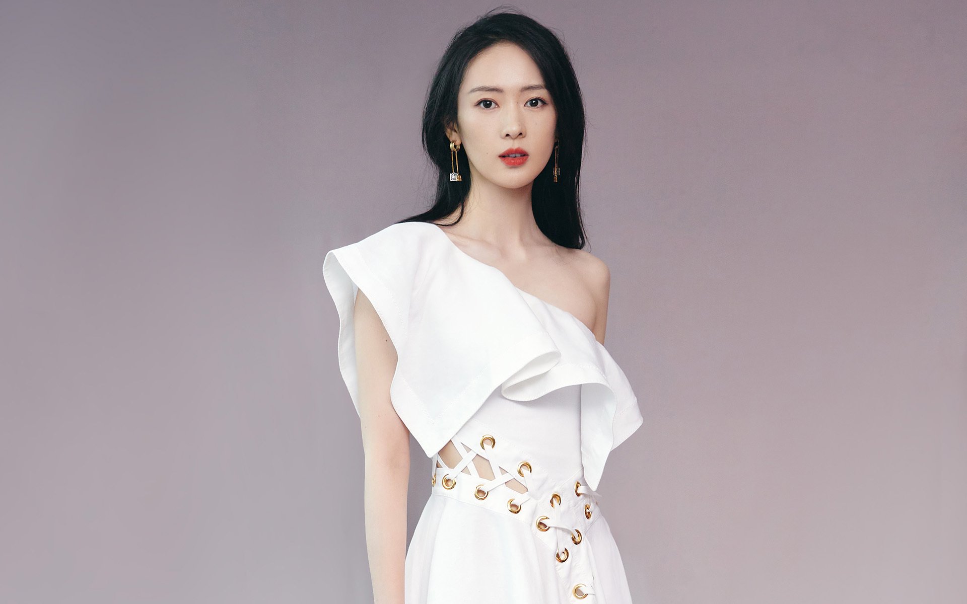 阳光刺破西北天幕,当淘汰赛规则与英雄主义在篮球宇宙中碰撞