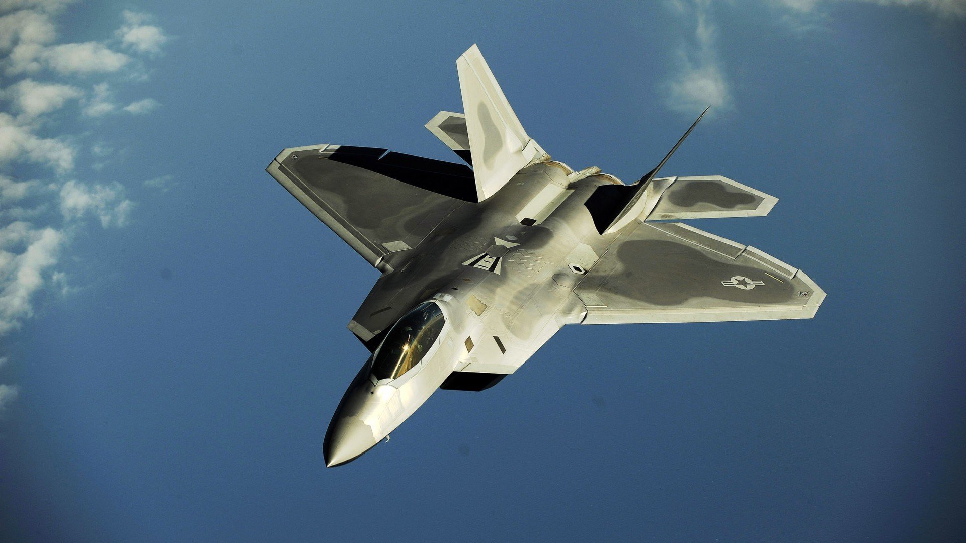 爱游戏下载-假如戈贝尔身披银黑战袍，马刺对阵勇士的终极防守想象